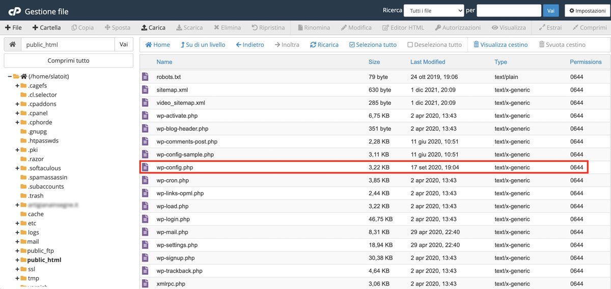 Il file wp-config.php nella directory /public_html su cPanel.